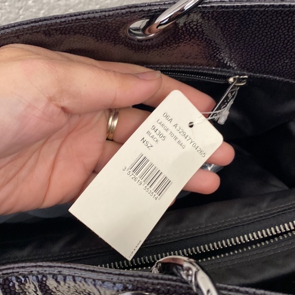 Chanel Reissue patent Caviar large tote bag. Sold - Picture 6 of 11